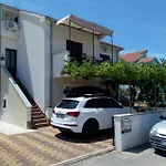 Mladen Za Familiju * Vodice