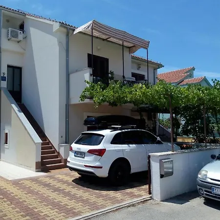 Mladen Za Familiju * Vodice