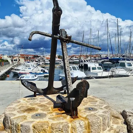 Mladen Za Familiju Appartamento Vodice