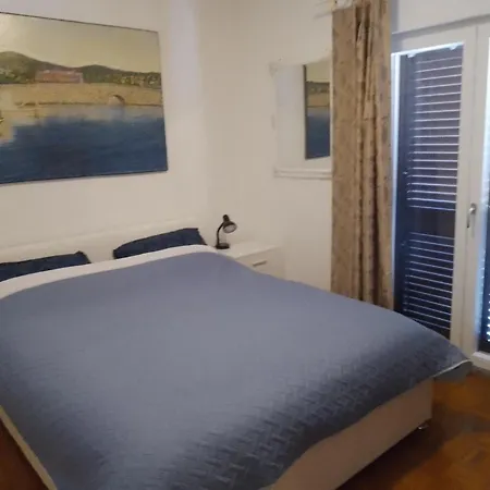 Appartamento Mladen Za Familiju Vodice