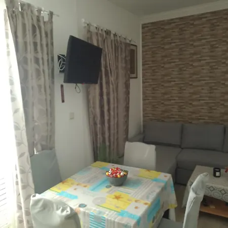 Mladen Za Familiju Apartman Vodice