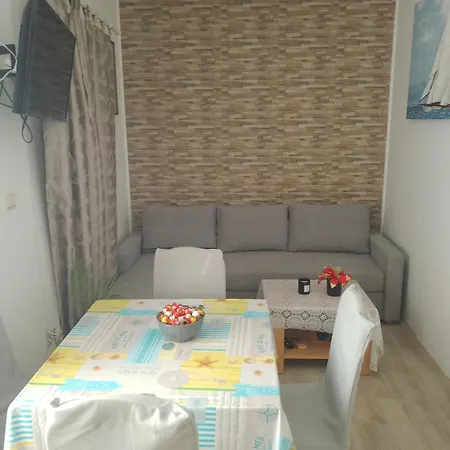 Appartement Mladen Za Familiju Vodice