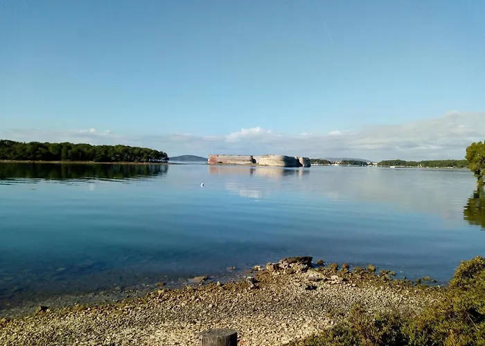 Mladen Za Familiju Vodice