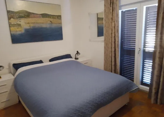 Apartman Mladen Za Familiju Vodice